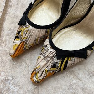 Vintage Emilio Pucci open black pumps
